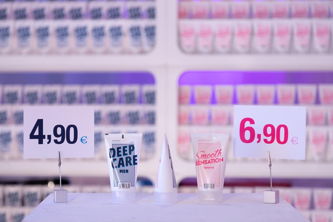 Pink Tax: Equalicare Deep Care + Smooth Sensation in Pop-up-Boutique (1170)