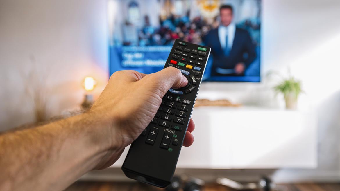 Fernseher mit Fernbedierung