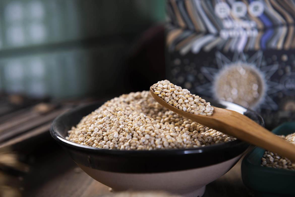 Quinoa in einer Schüssel