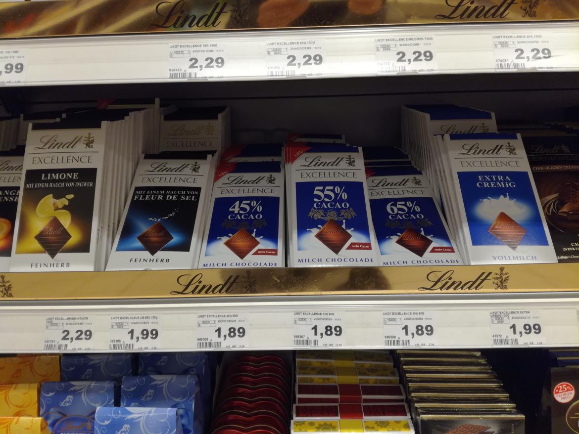 Mogelpackung: Lindt Schokoladen im Supermarktregal