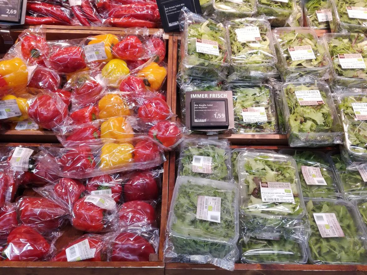 Obst und Gemüse in Plastik: Beispiel Bio-Produkte