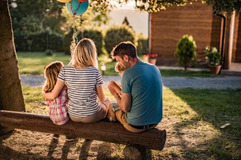 Familie im Garten