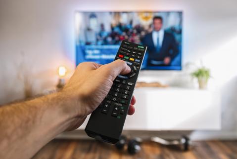Fernseher mit Fernbedierung