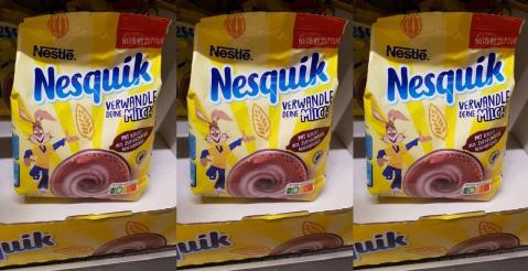 Nutri-Score: Packung Nesquik Kakaopulver im Regal