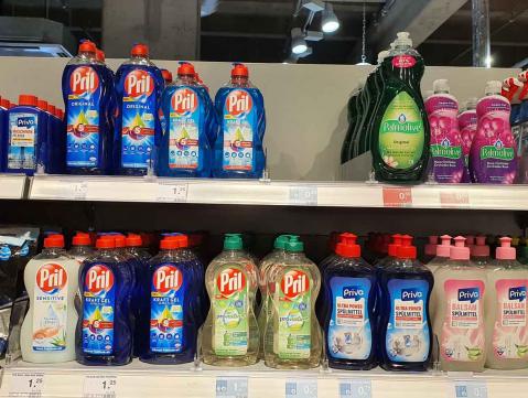 Mogelpackung: Pril Geschirrspülmittel im Regal (2021)